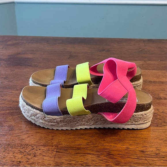 Steve Madden wedge elastic multicolor strap sandals size 2 - Picture 1 of 10
